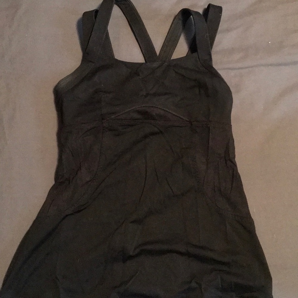 Lululemon tank